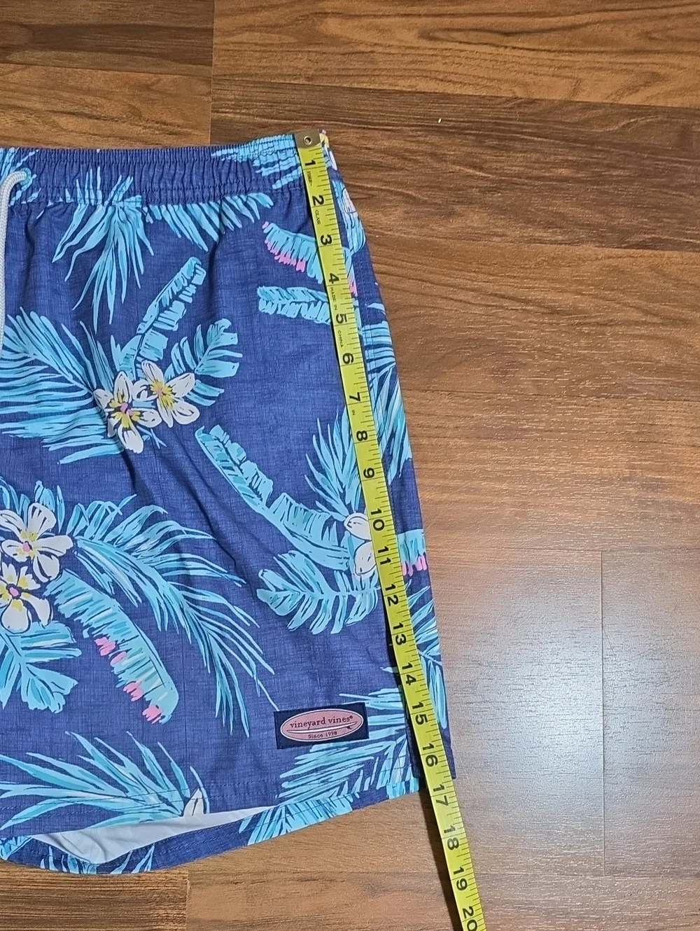 Vineyard Vines Chappy Tropical Print Swim Trunks 7